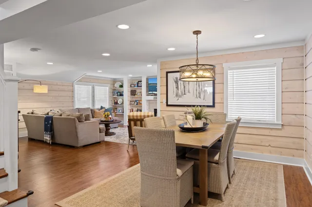 $1,650,000 | 776 South Lake Shore Drive, Unit R, Fontana, WI 53125