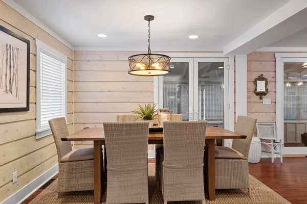 $1,575,000 | 776 South Lake Shore Drive, Unit R, Fontana, WI 53125