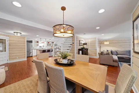 $1,650,000 | 776 South Lake Shore Drive, Unit R, Fontana, WI 53125