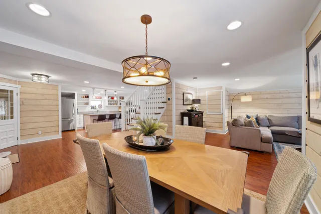 $1,650,000 | 776 South Lake Shore Drive, Unit R, Fontana, WI 53125