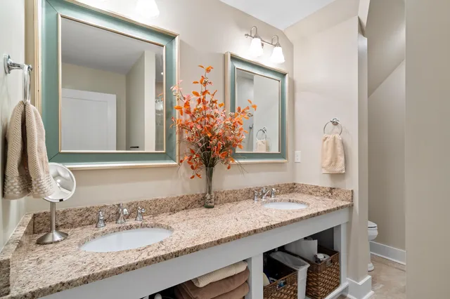 $1,650,000 | 776 South Lake Shore Drive, Unit R, Fontana, WI 53125