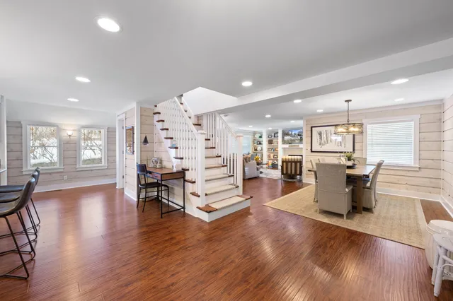 $1,650,000 | 776 South Lake Shore Drive, Unit R, Fontana, WI 53125