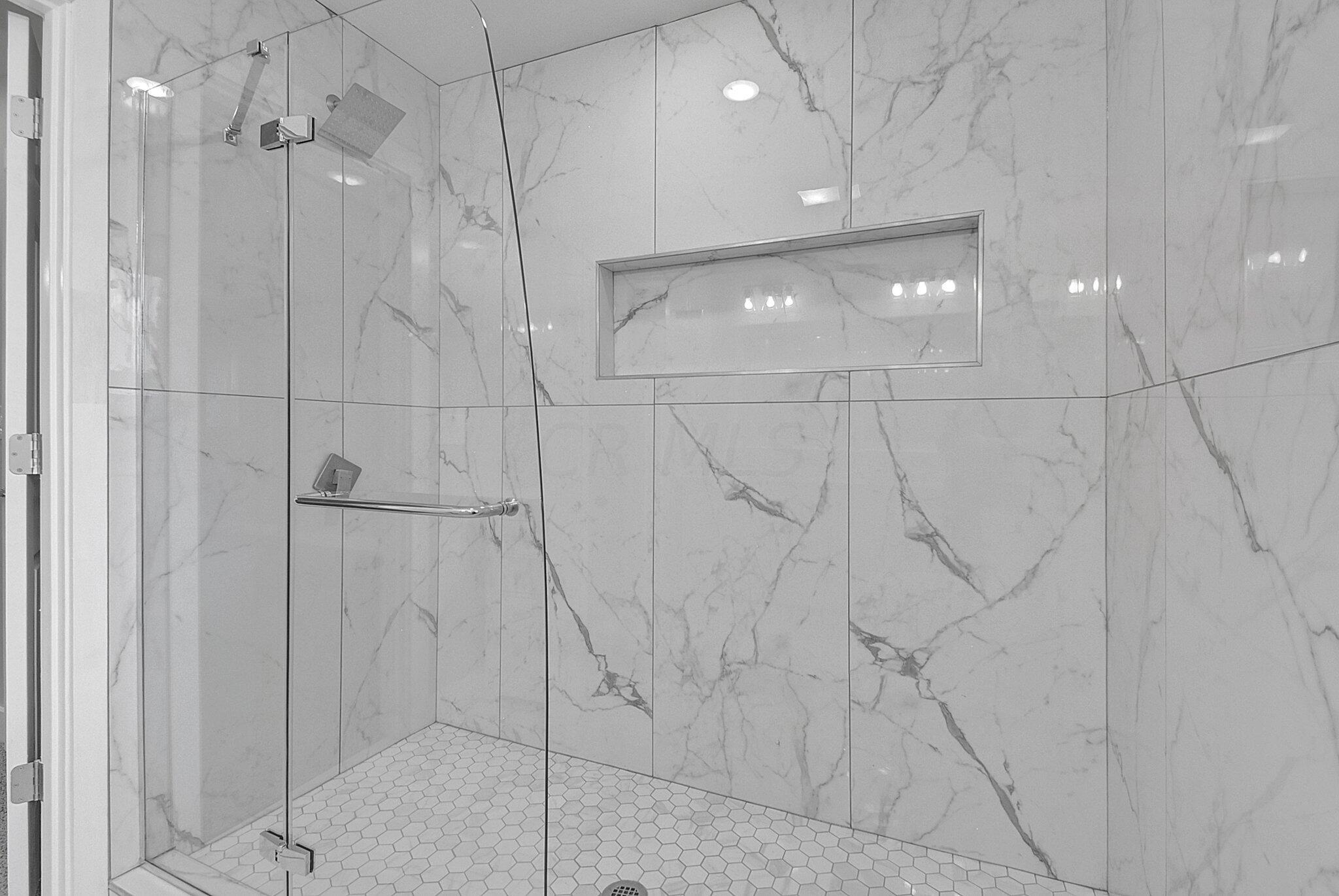205 Cole Road Galloway, OH 43119 - Photo 30 of 39 Master En-suite
