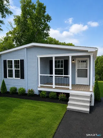 $2,500 | 111 Clark Lane, Unit 45, Waterford, CT 06385