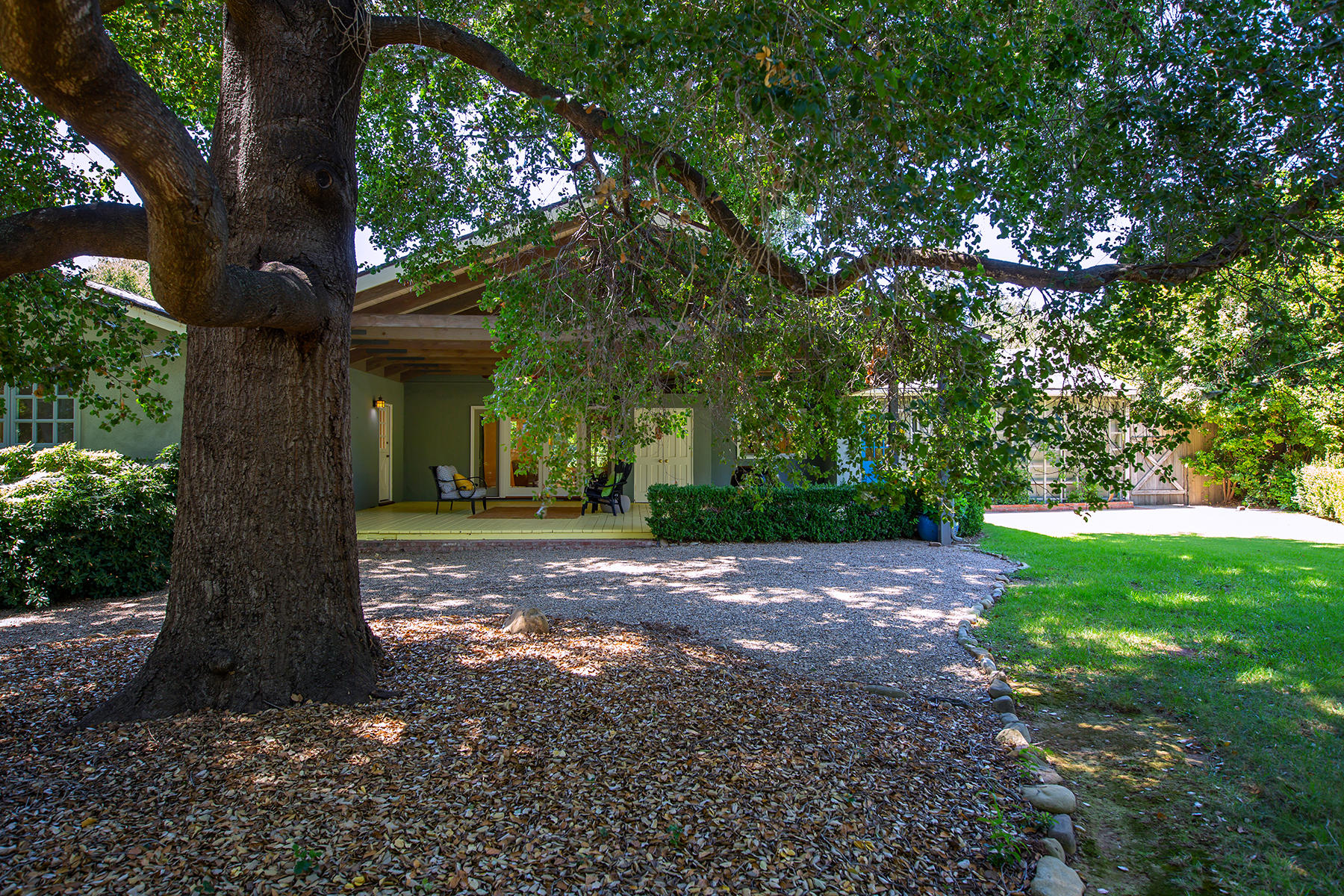 118 Cuyama Road Ojai, CA 93023 - Photo 26 of 49 Large Central Oak