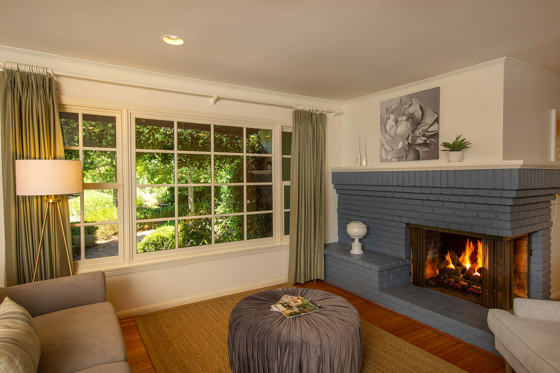 118 Cuyama Road Ojai, CA 93023 - Photo 34 of 49 Living Room
