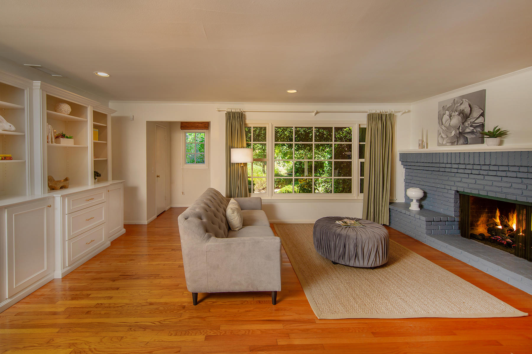 118 Cuyama Road Ojai, CA 93023 - Photo 35 of 49 Living Room looking West