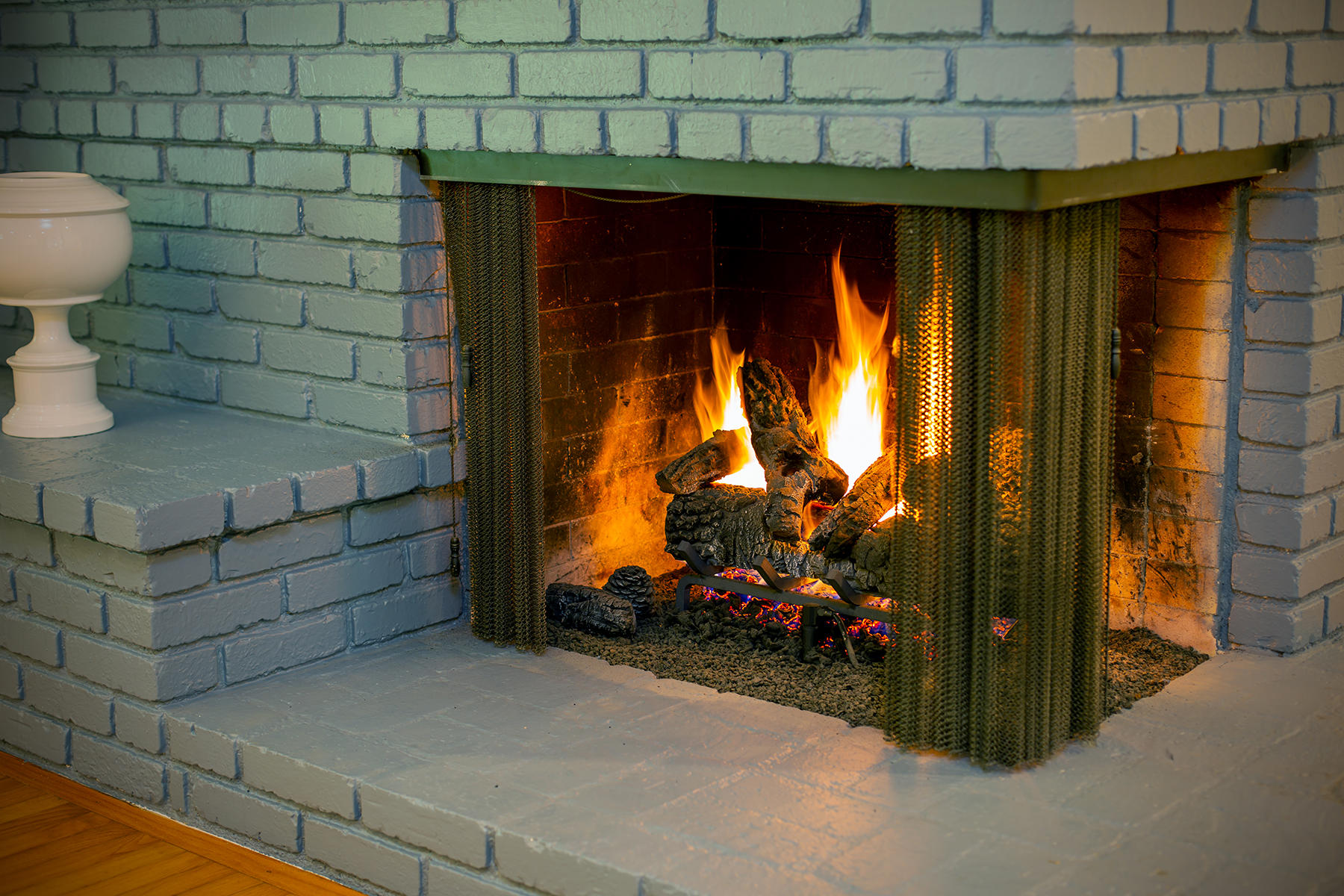 118 Cuyama Road Ojai, CA 93023 - Photo 36 of 49 Gas Fireplace