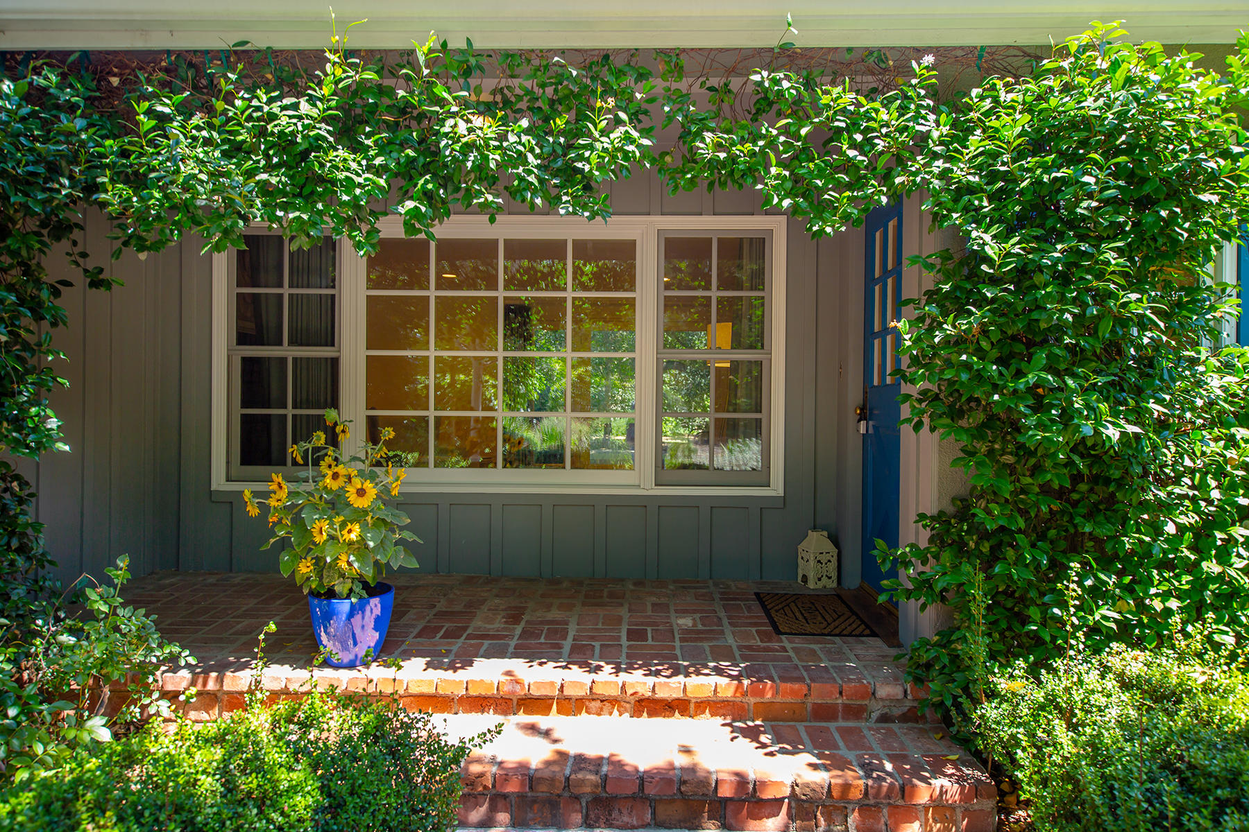 118 Cuyama Road Ojai, CA 93023 - Photo 9 of 49 Front Porch