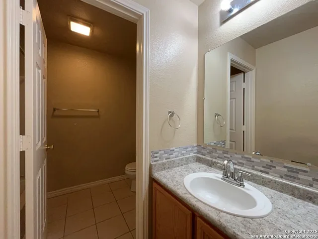 $1,095 | 8023 Maverick Climb, San Antonio, TX 78250