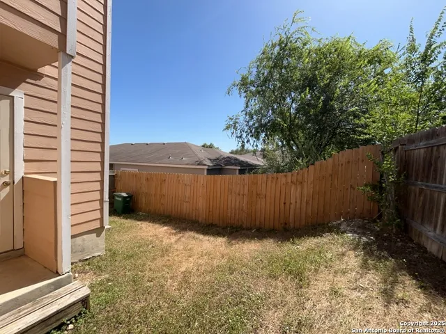 $1,095 | 8023 Maverick Climb, San Antonio, TX 78250