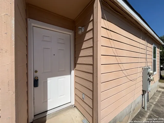 $1,095 | 8023 Maverick Climb, San Antonio, TX 78250