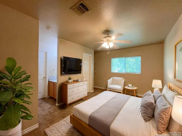 $1,095 | 8023 Maverick Climb, San Antonio, TX 78250