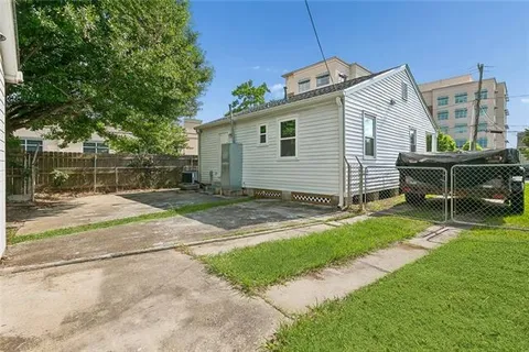 $1,700 | 300 Maine Street, Unit A, Jefferson, LA 70121