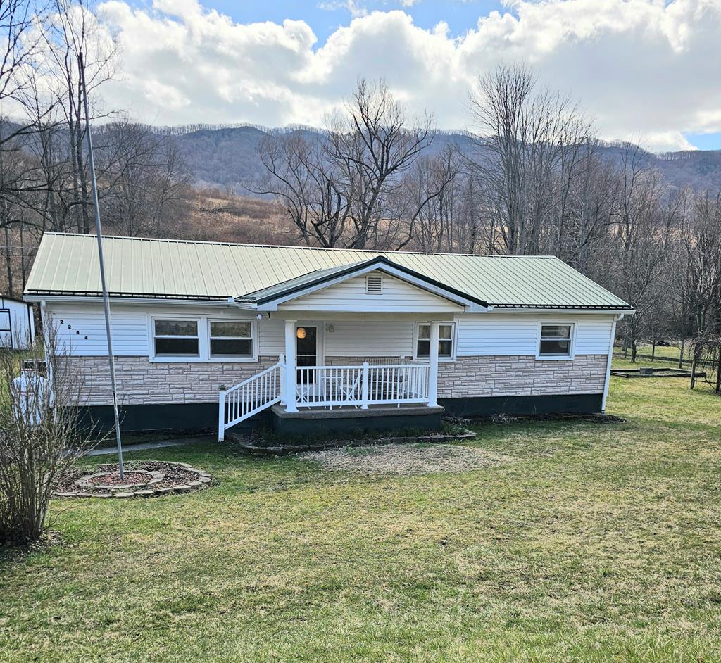2244 Gratton Road Tazewell, VA 24651 - Photo 1 of 34 Gallery Image 1