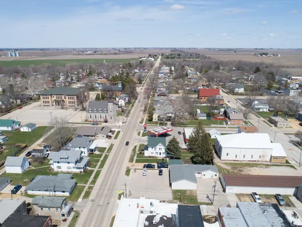 $399,000 | 114 North Division Avenue, Polo, IL 61064
