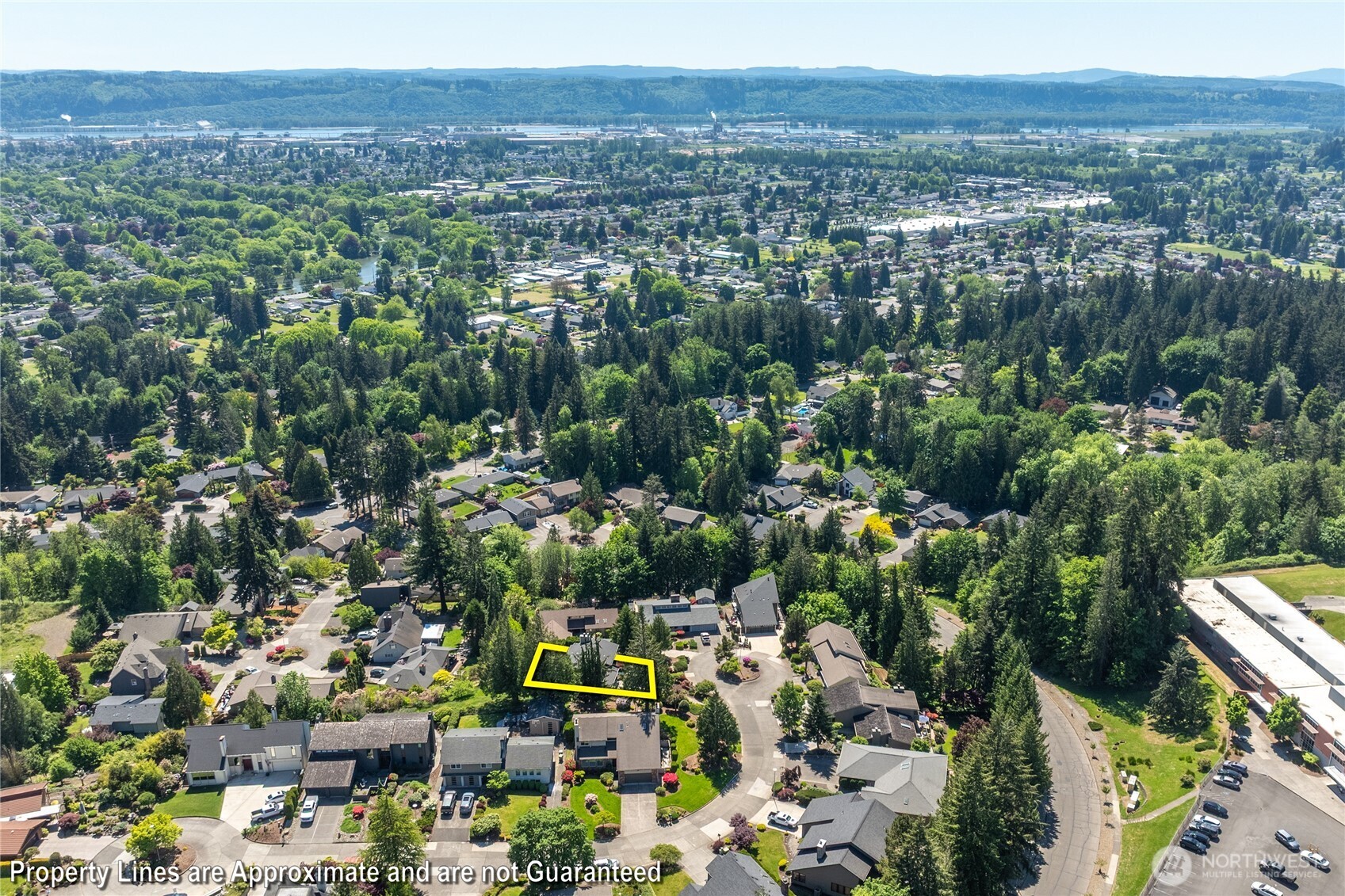 10 Jeffery Place Longview, WA 98632 - Photo 38 of 40 an aerial view of multiple house