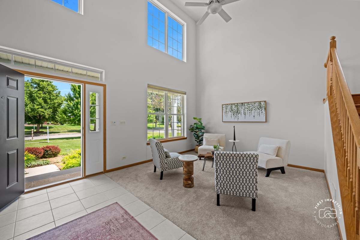 2812 Plante Road North Aurora, IL 60542 - Photo 3 of 34