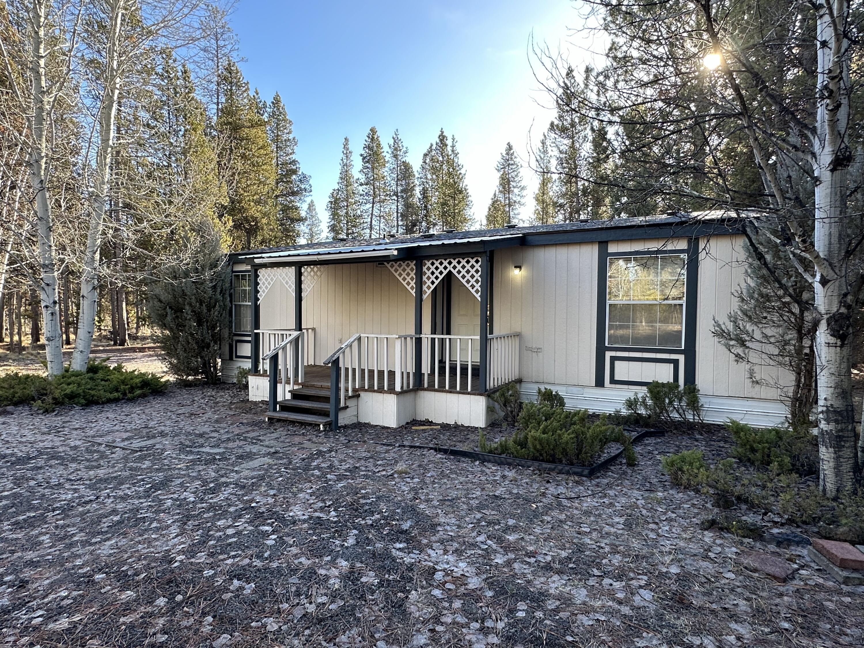 16865 Indigo Road Bend, OR 97707 - Photo 2 of 17 Indigo Lane