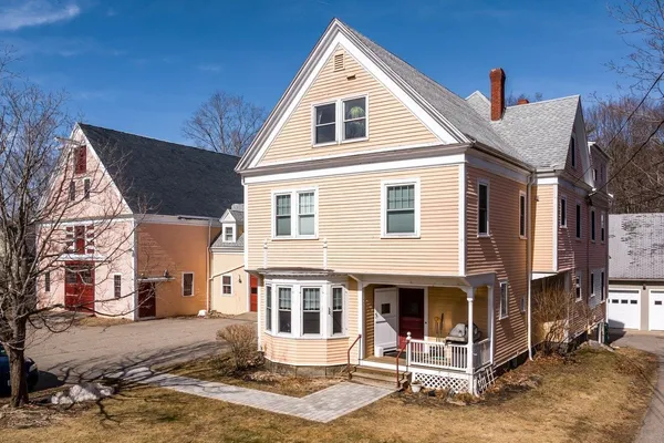 $1,175,000 | 221 Atlantic Avenue, North Hampton, NH 03862