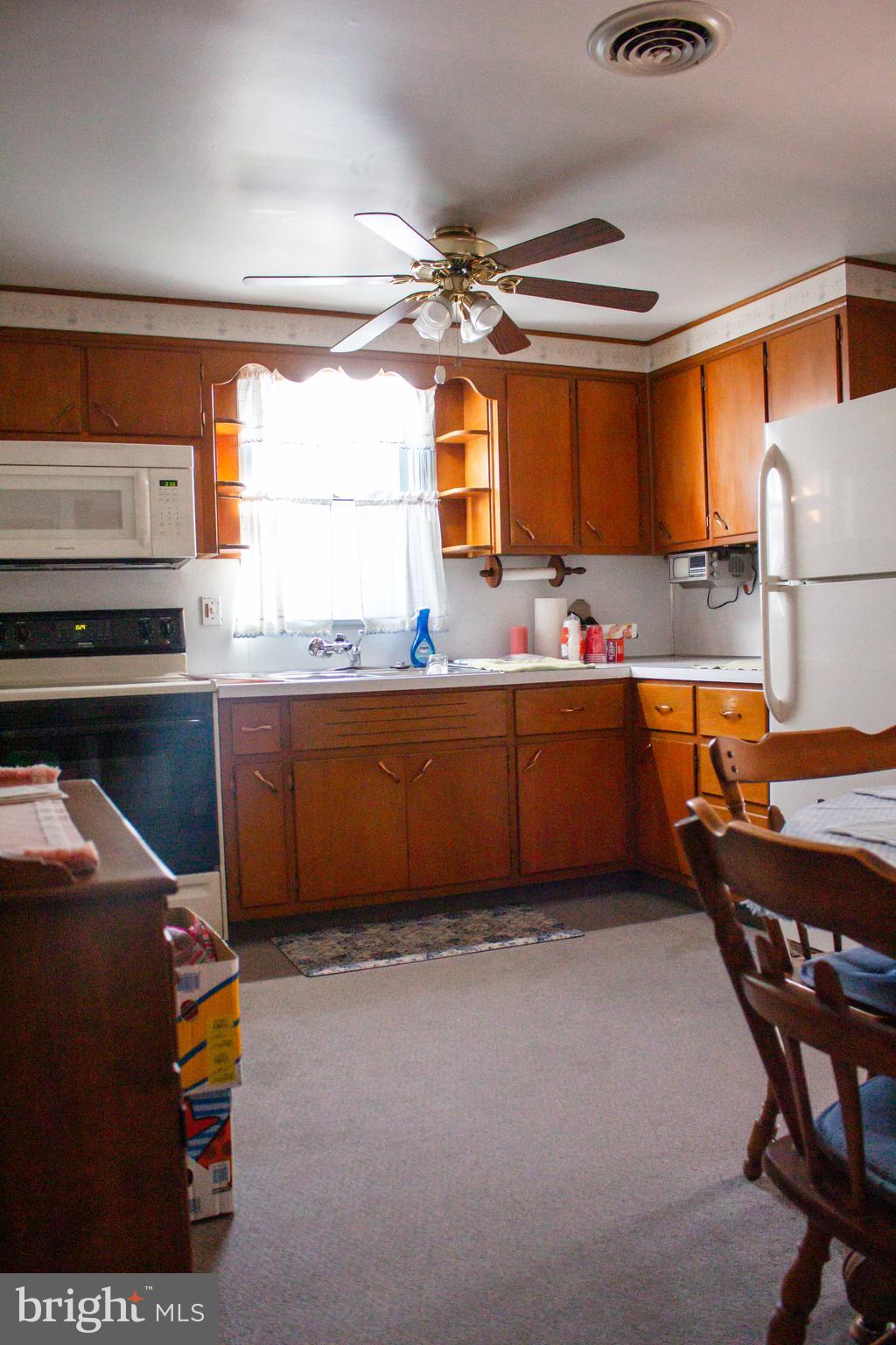 312 Clear Spring Road Lansdale, PA 19446 - Photo 9 of 20 Gallery Image 9