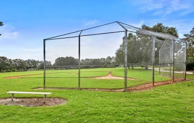 a view of an outdoor space