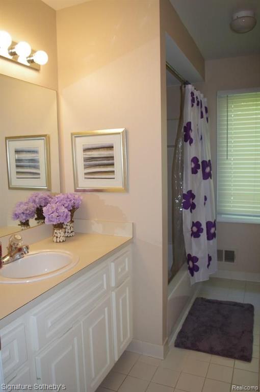1331 Tulberry Circle Rochester, MI 48306 - Photo 20 of 26