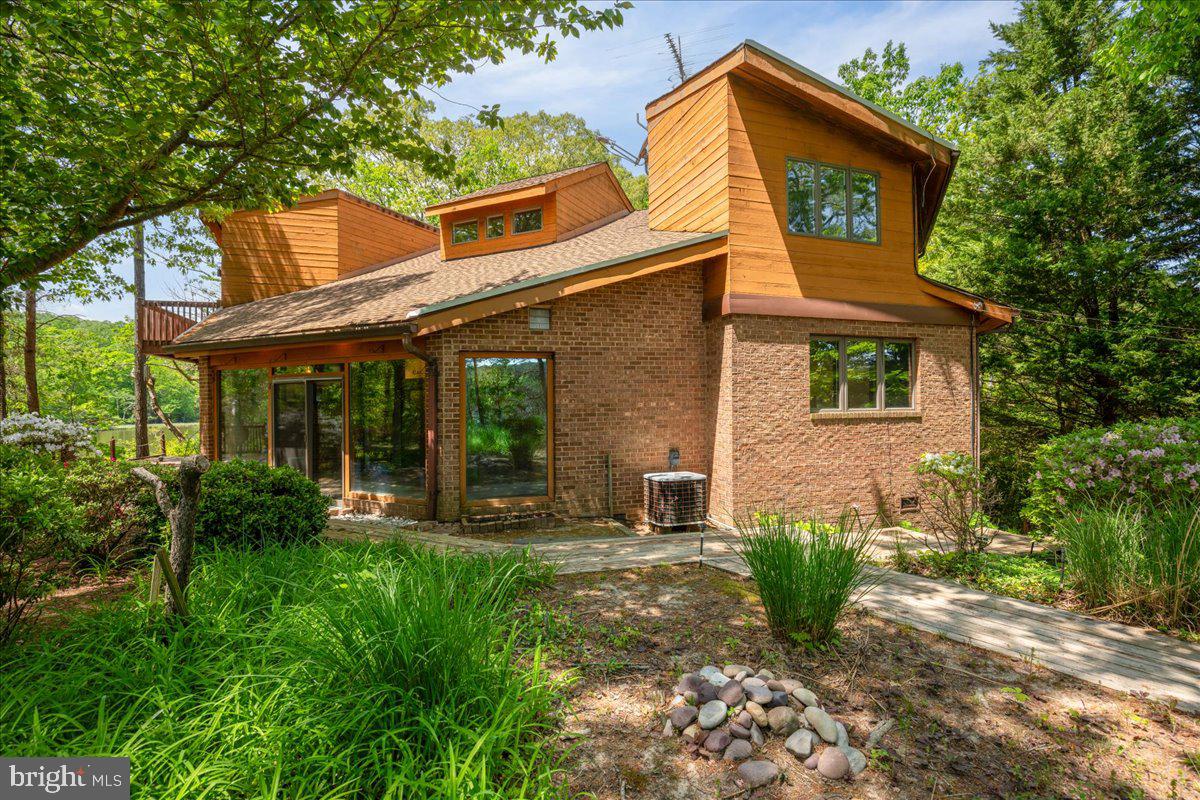 8438 Mackall Road St. Leonard, MD 20685 - Photo 20 of 68 Unique architecture from the point looking back.