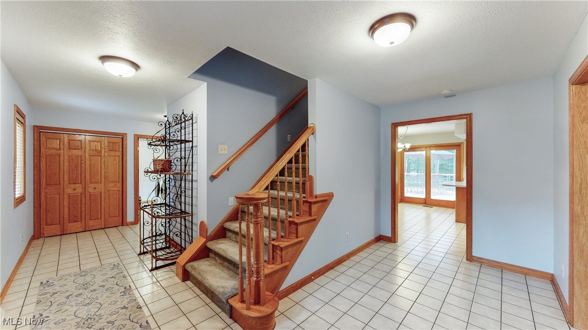 19206 Rashell Drive Bedford, OH 44146 - Photo 5 of 50