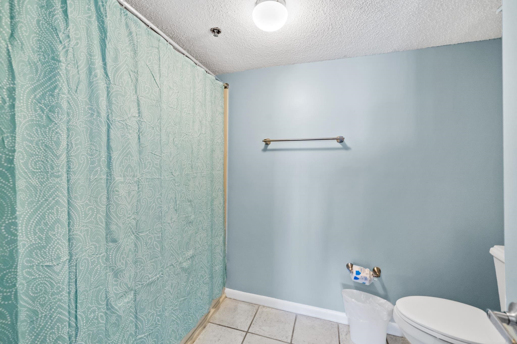 25800 Perdido Beach Boulevard, Unit 1002 Orange Beach, AL 36561 - Photo 27 of 30 Primary Bath