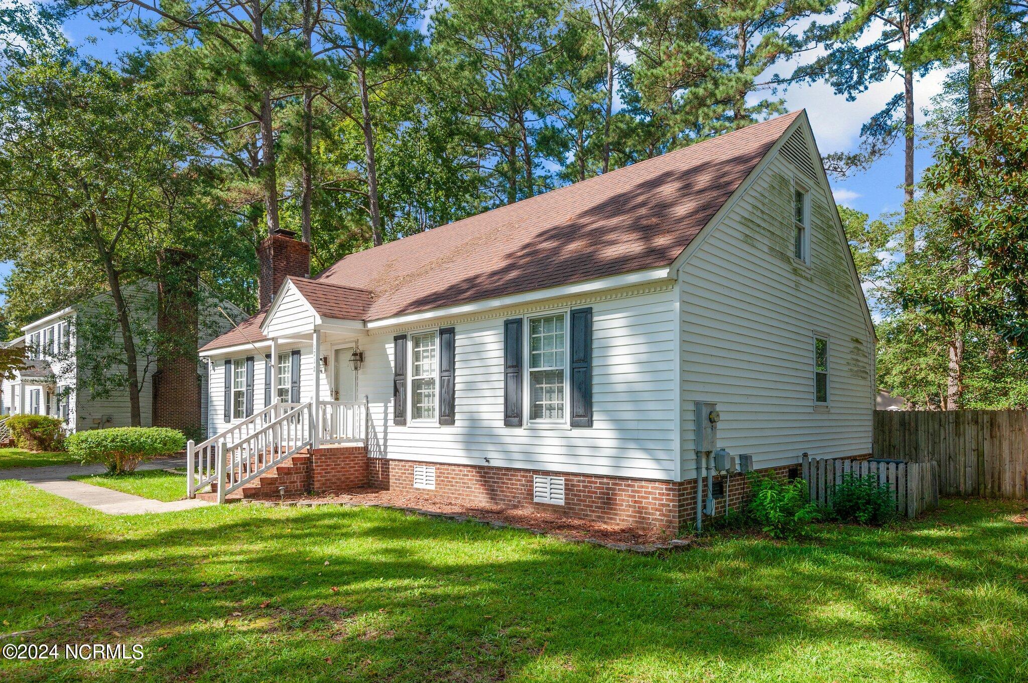 1712 Ridgeway Street West Wilson, NC 27893 - Photo 4 of 55 Right front view