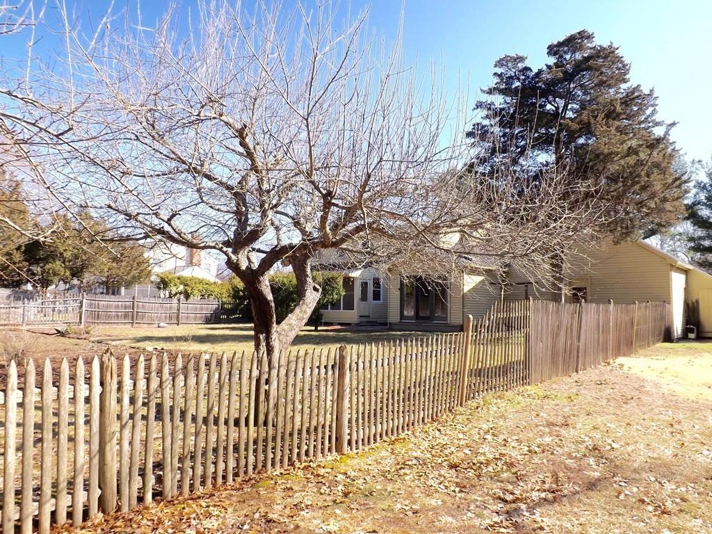 185 Conant Road Westwood, MA 02090 - Photo 3 of 34 Gallery Image 3