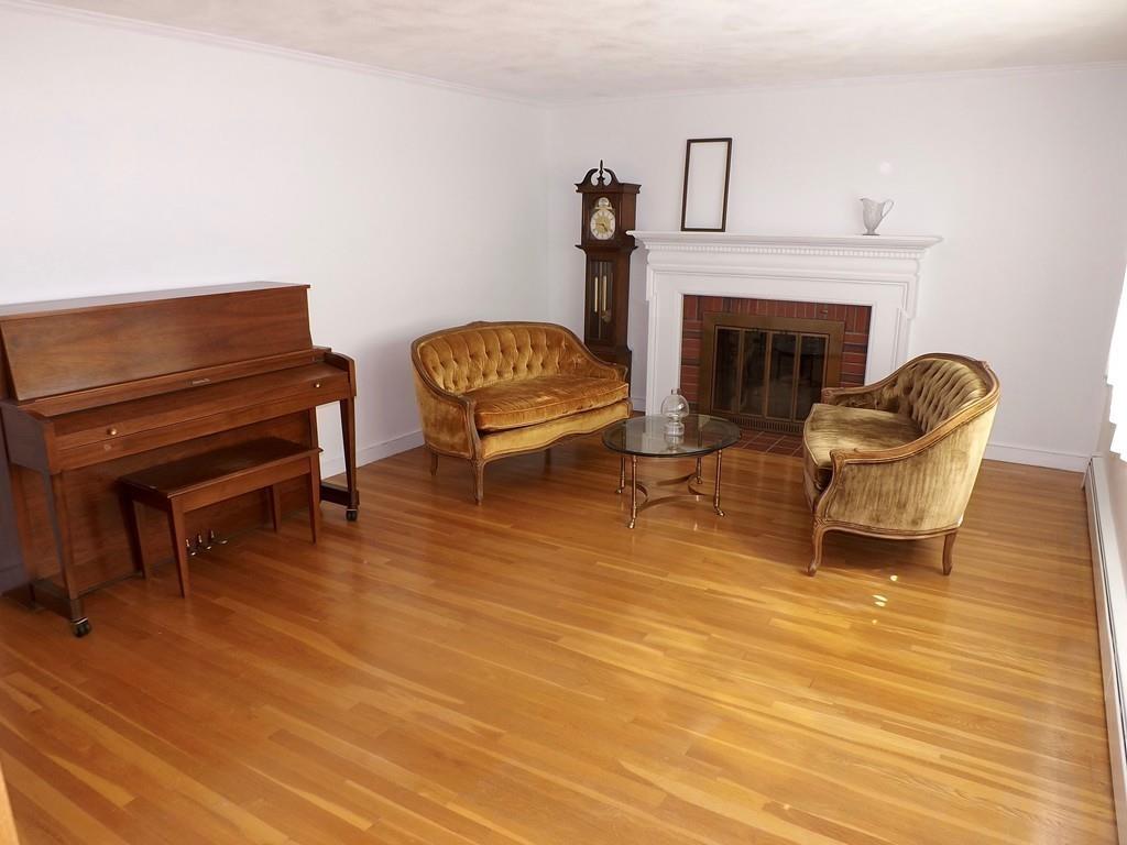 185 Conant Road Westwood, MA 02090 - Photo 4 of 34 Gallery Image 4