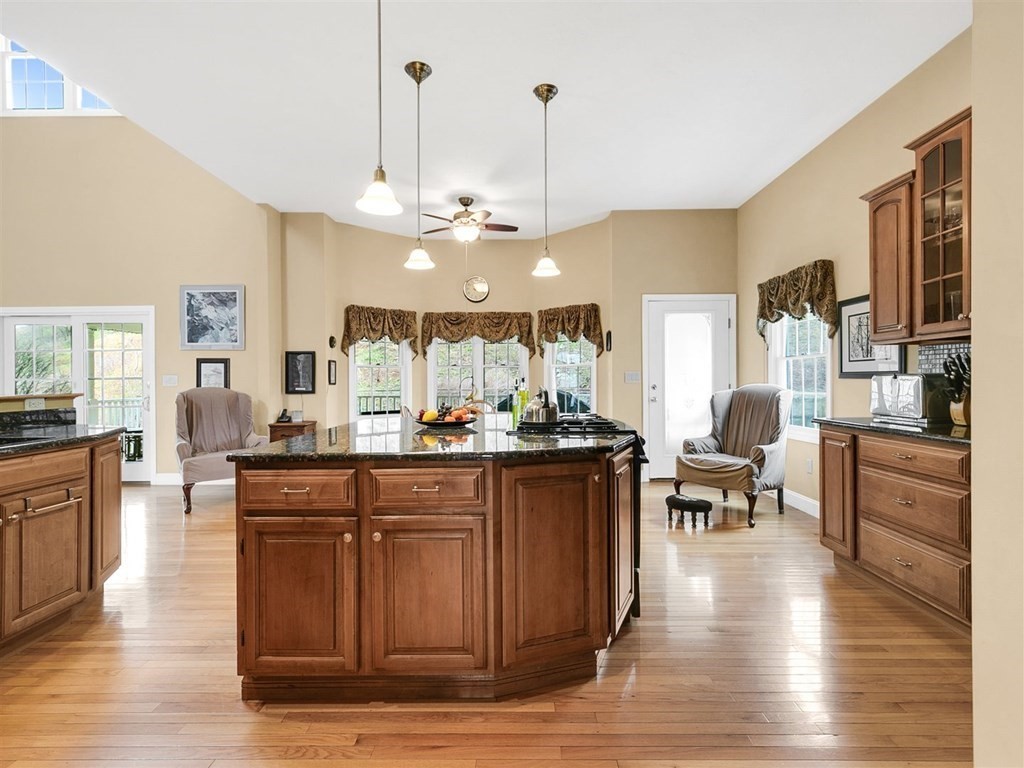 46 Seven Sister Road Haverhill, MA 01830 - Photo 5 of 35 Gallery Image 5
