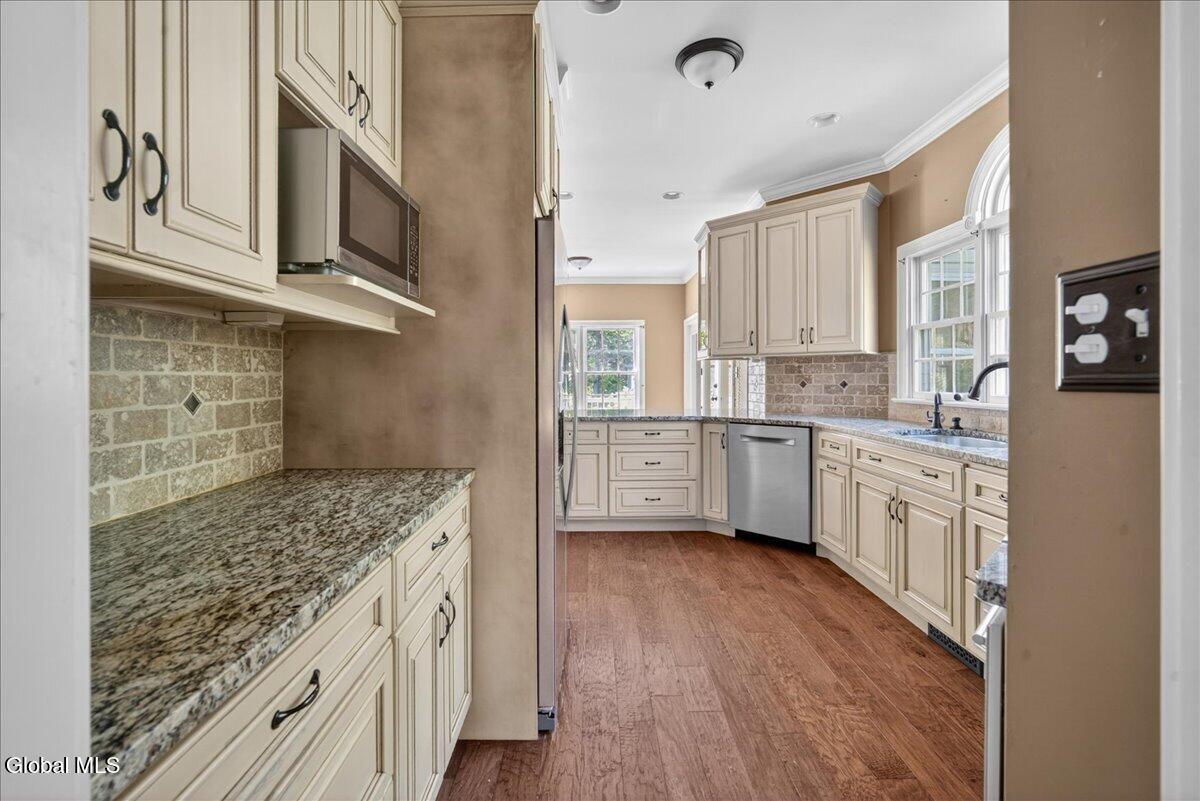 27 Arrowhead Road Saratoga Springs, NY 12866 - Photo 21 of 75 18-27 ARROWHEAD-19