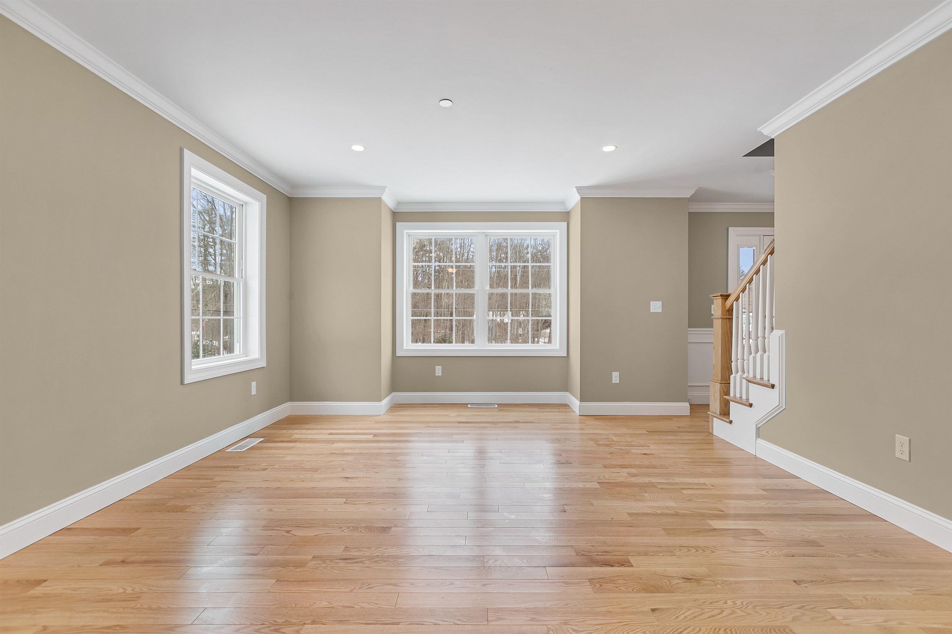 343 Island Pond Road Derry, NH 03038 - Photo 22 of 46