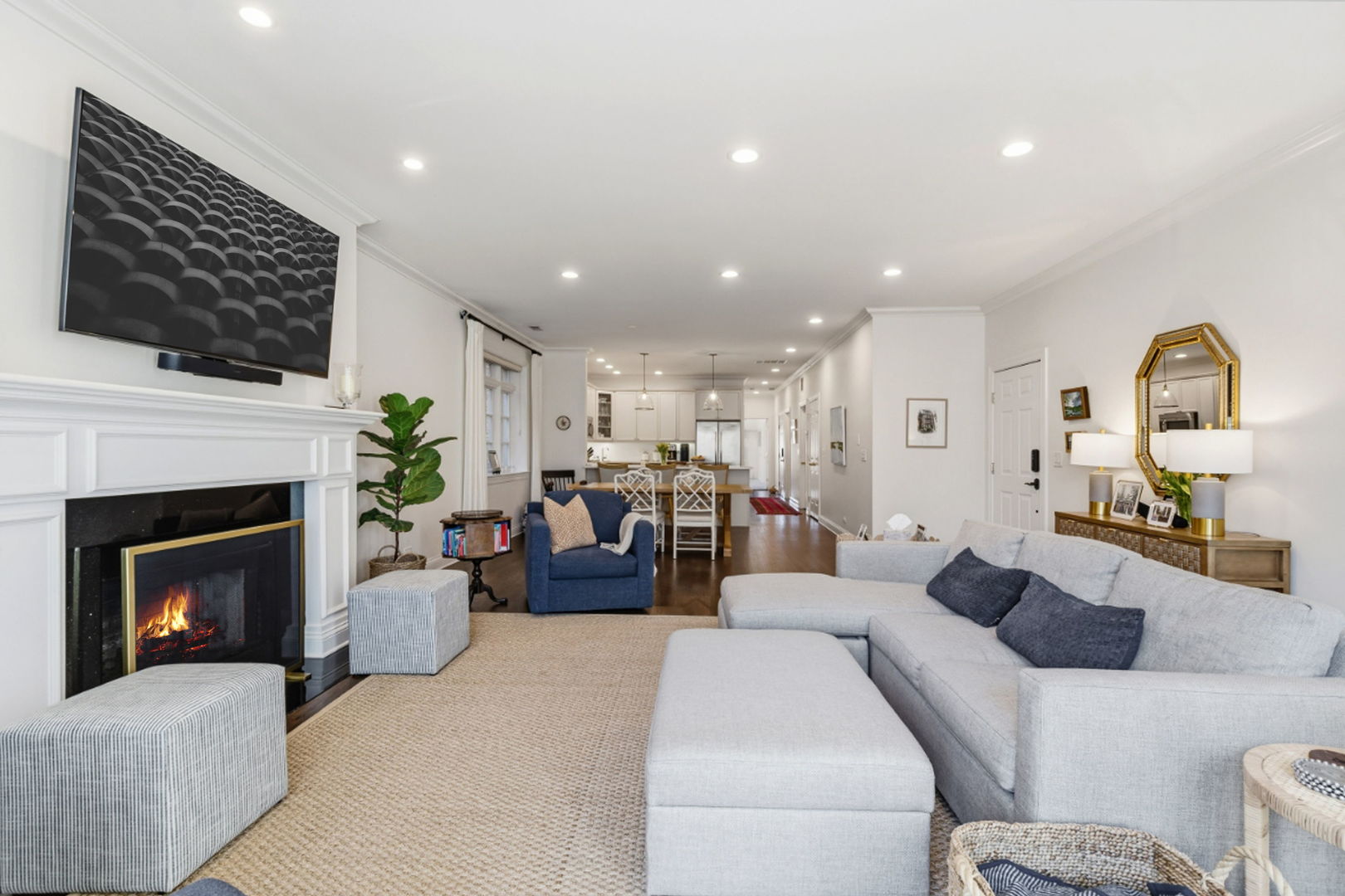 2050 North Mohawk Street, Unit 2 Chicago, IL 60614 - Photo 6 of 17