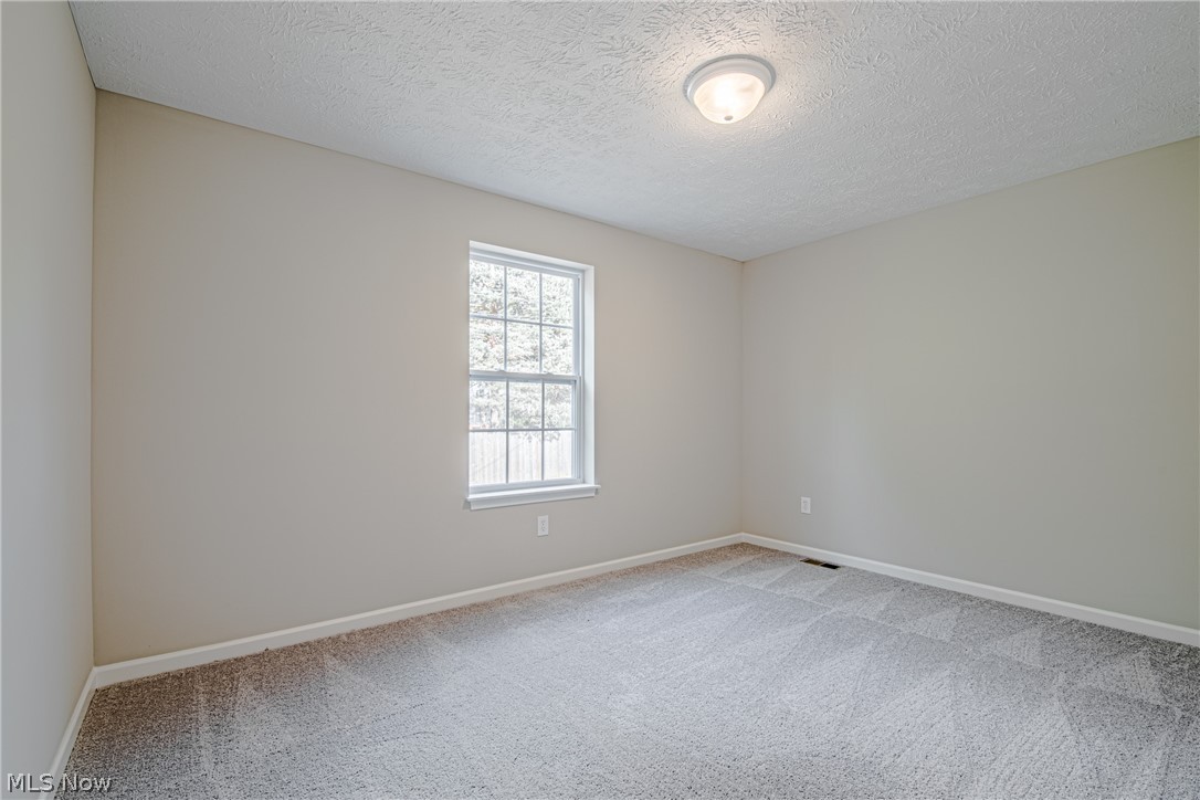 5857 Stumph Road Parma Heights, OH 44130 - Photo 14 of 18