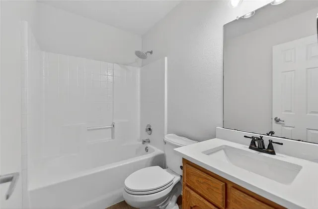 $1,800 | 145 Brushy Creek Lane, Terrell, TX 75160