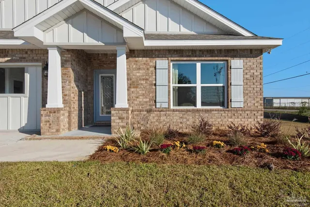 $438,000 | 7604 Piper Circle, Milton, FL 32583