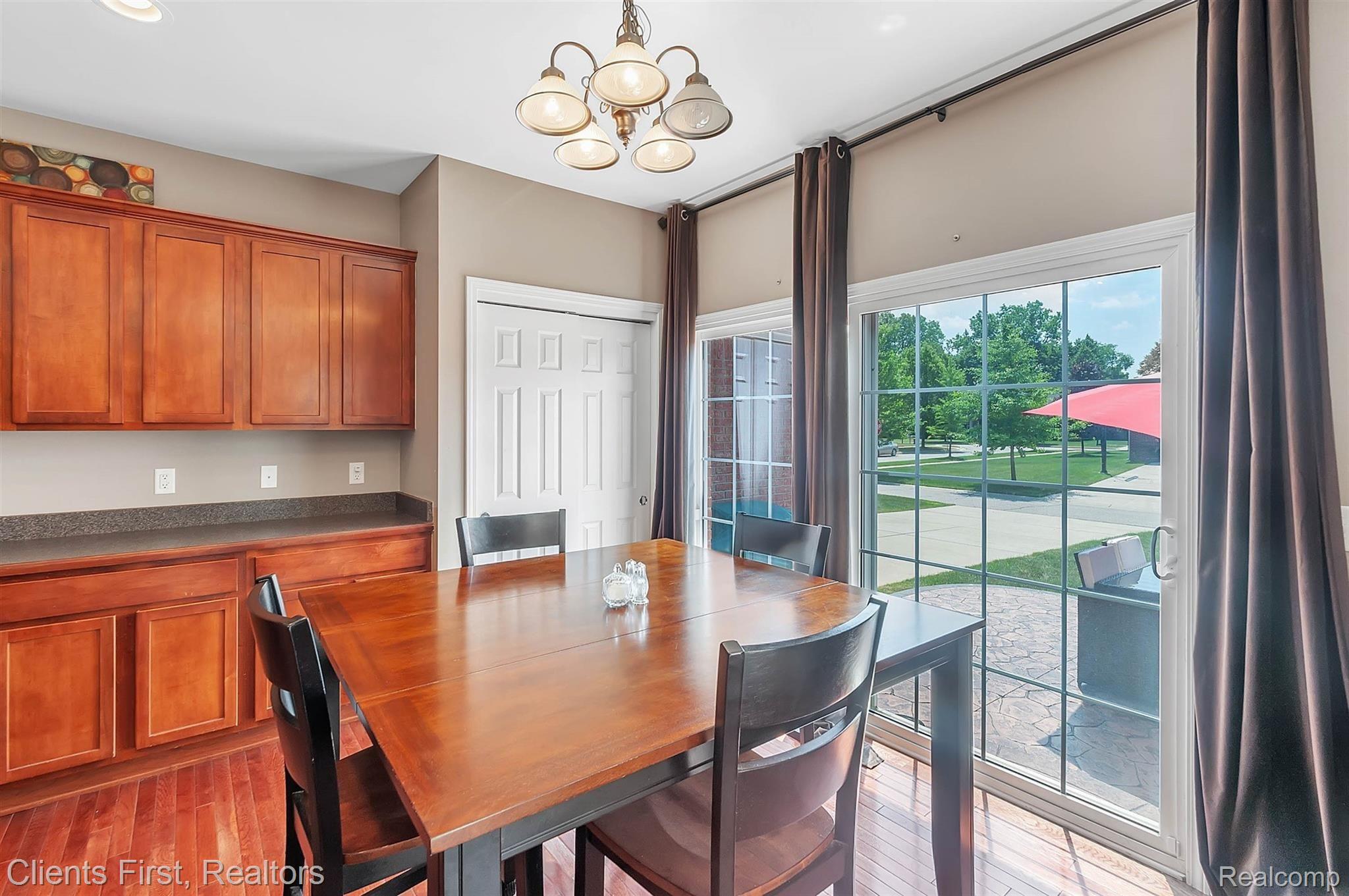 49535 Potomac Road Canton, MI 48188 - Photo 11 of 46 14-49535 Potomac RdWindowStill-Real.jpg