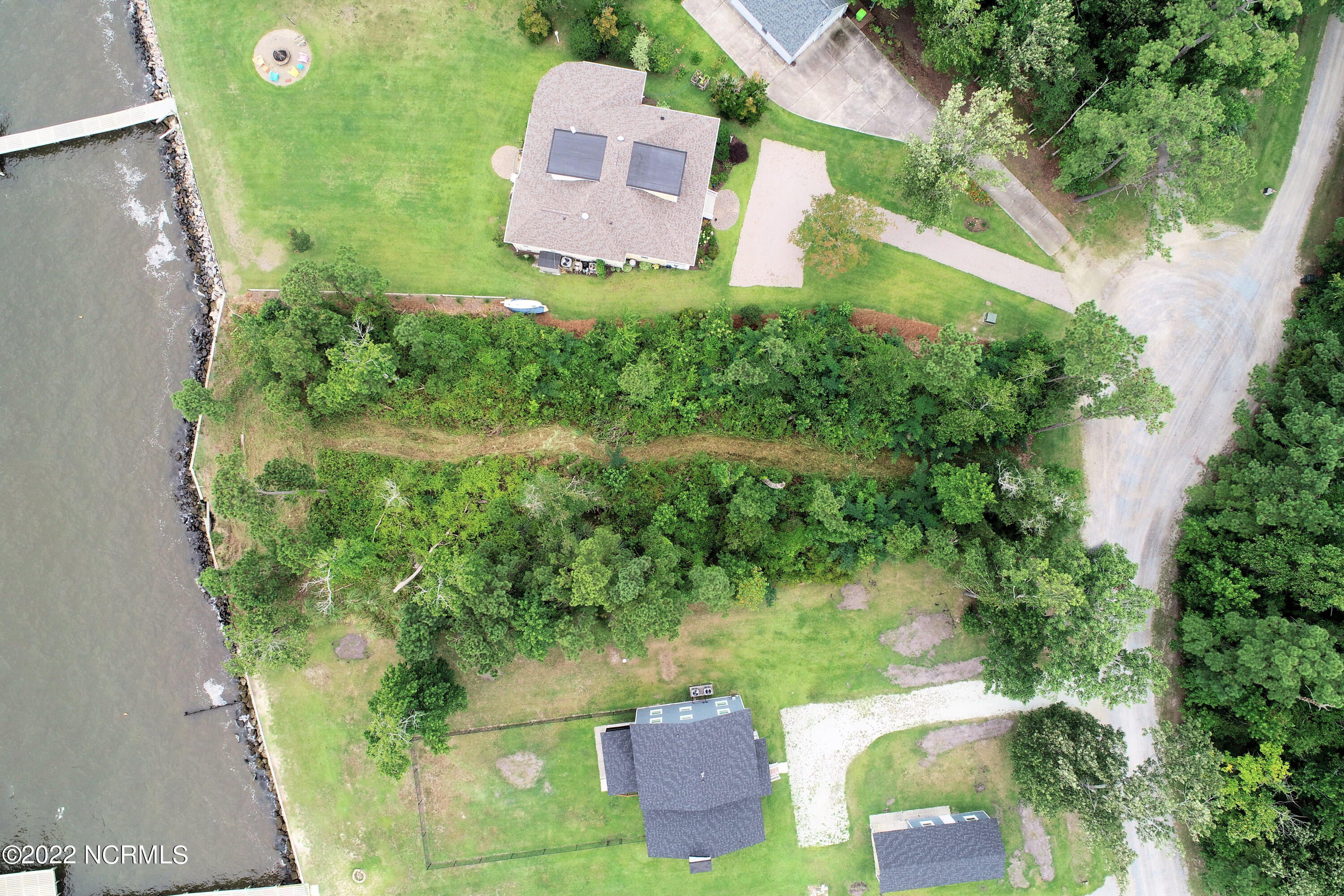 1099 Hardison Lee Farm Road Arapahoe, NC 28510 - Photo 10 of 17 .58 acre lot with 114' Waterfront on Neuse