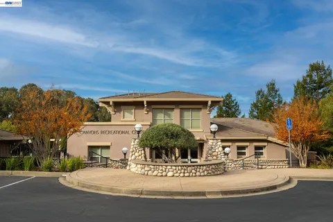 $1,098,000 | 25528 Conley Downs Drive, Castro Valley, CA 94552