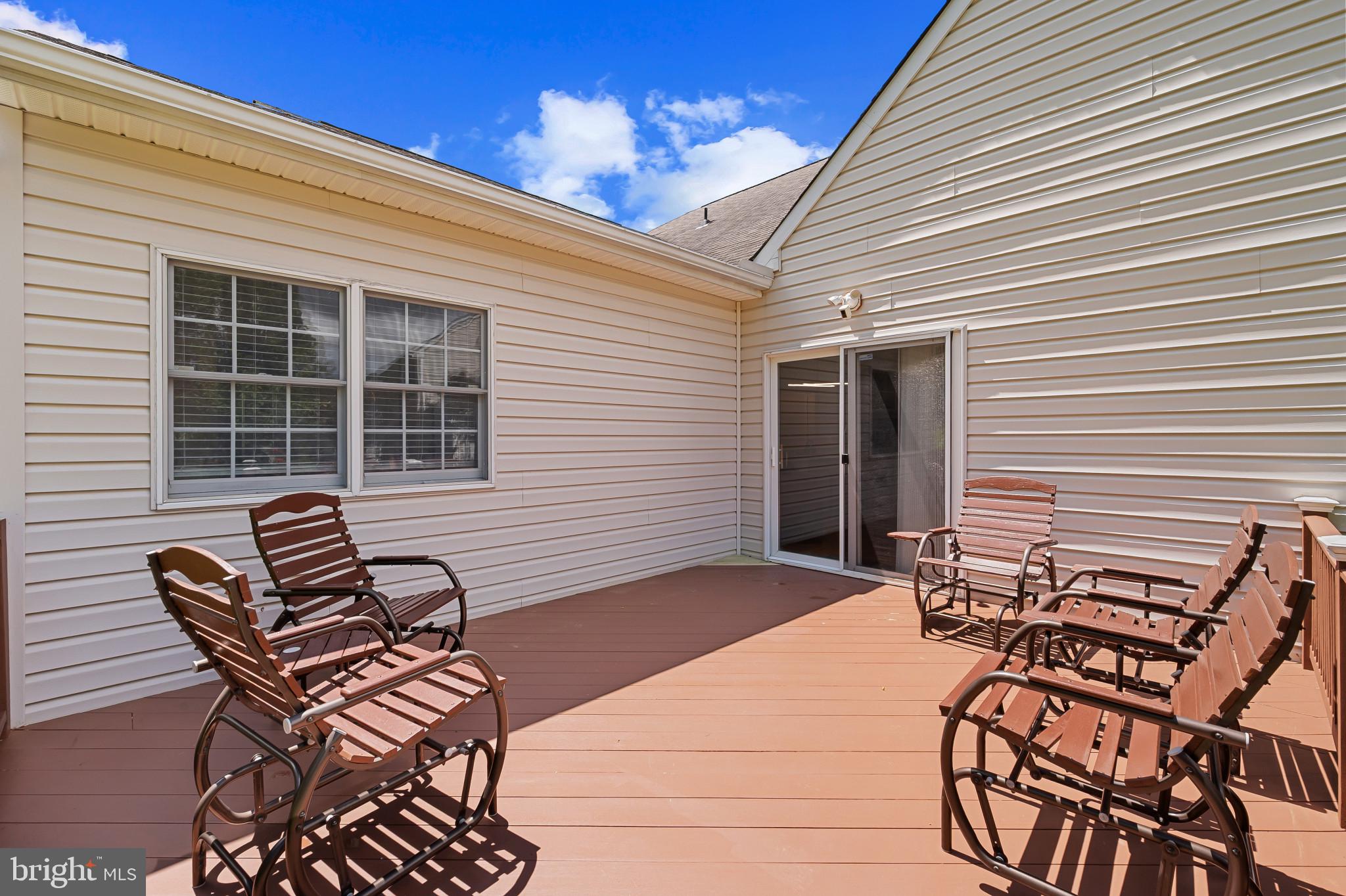 5051 Jericho Road Columbia, MD 21044 - Photo 45 of 54 Deck
