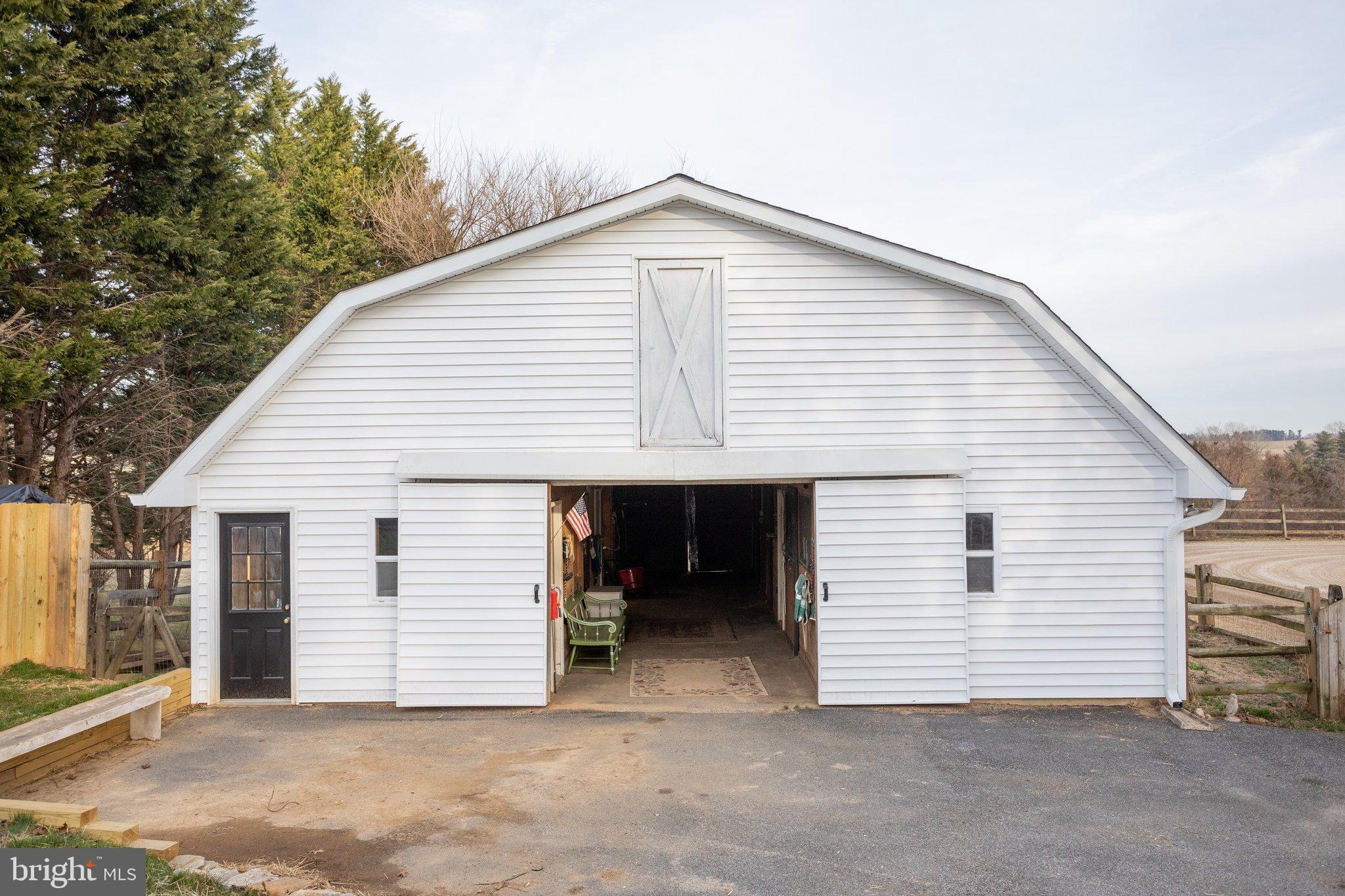 17207 Hunter Green Road Upperco, MD 21155 - Photo 35 of 56 Barn-4 12x12 stall/wash stall/tack/large loft