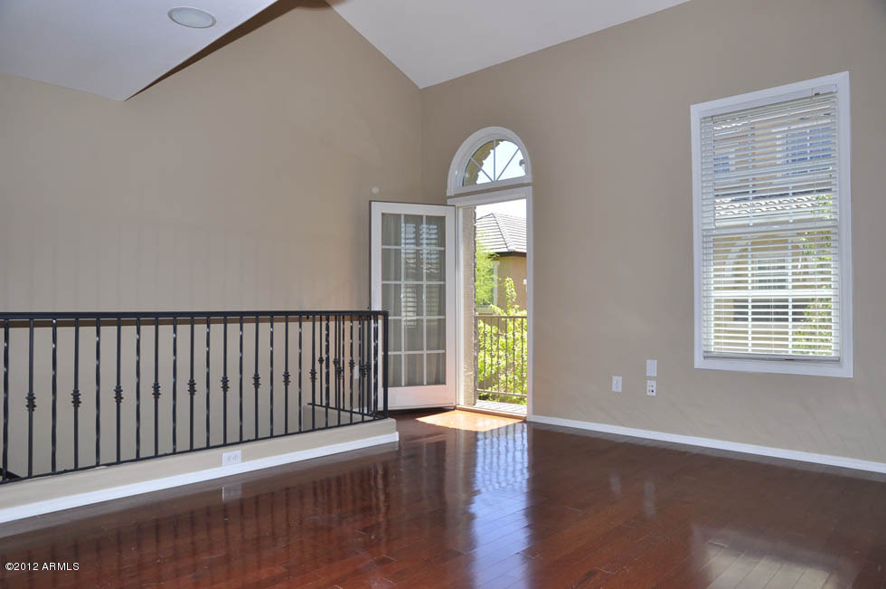 5727 South 21st Terrace Phoenix, AZ 85040 - Photo 12 of 31 C:\fakepath\Living Room-Balcony