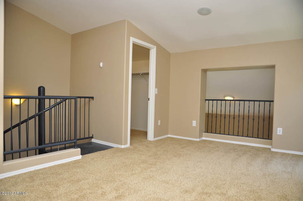 5727 South 21st Terrace Phoenix, AZ 85040 - Photo 15 of 31 C:\fakepath\Master Bedroom-Closet