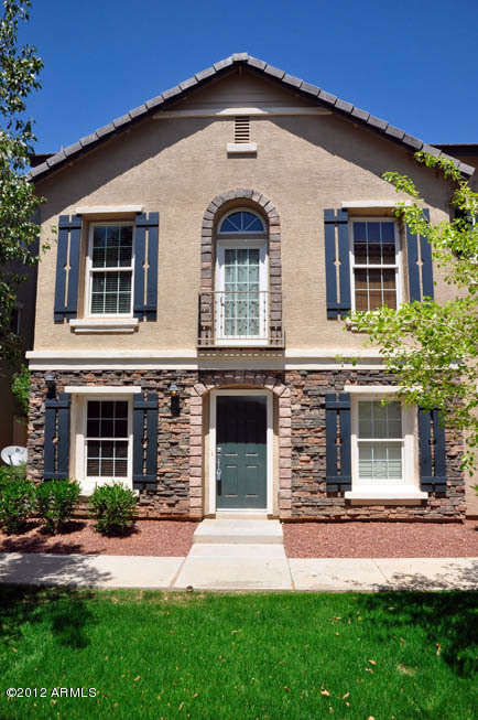 5727 South 21st Terrace Phoenix, AZ 85040 - Photo 2 of 31 C:\fakepath\Entry