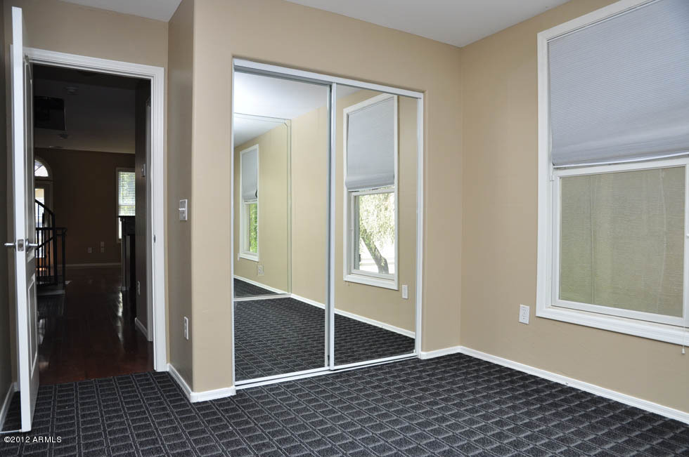 5727 South 21st Terrace Phoenix, AZ 85040 - Photo 23 of 31 C:\fakepath\Guest Bedroom2