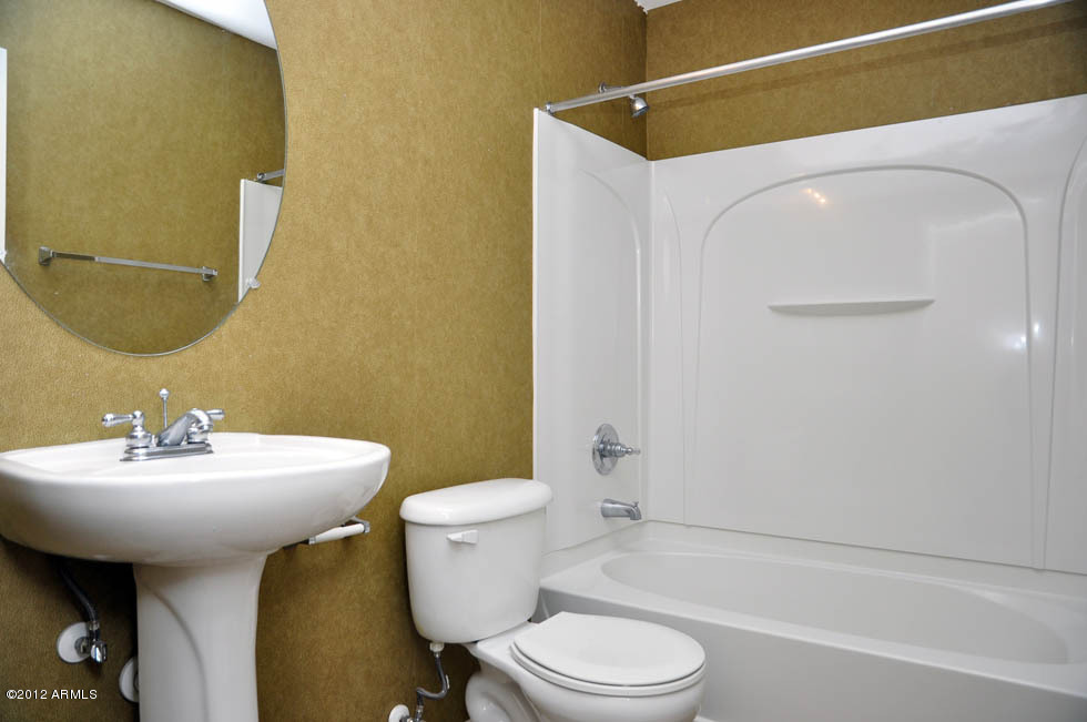 5727 South 21st Terrace Phoenix, AZ 85040 - Photo 24 of 31 C:\fakepath\Guest Bath